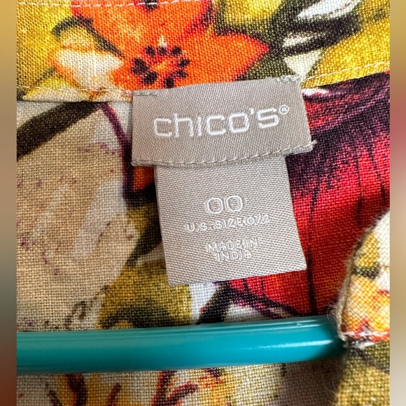 Chicos floral patterned v-neck dress in size 00 - Picture 10 of 10